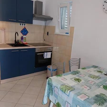 Miletic Apartment Trogir