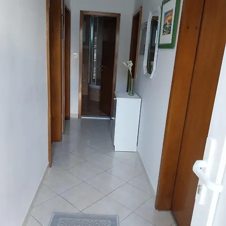 Miletic Apartment Trogir