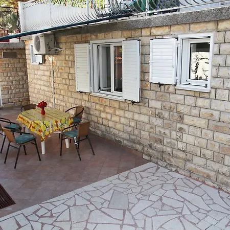 Miletic Apartment